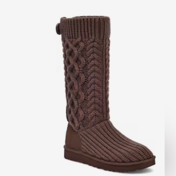 UGG CLASSIC CARDI CABLE KNIT WOMENS SZ 9 100% AUTHENTIC 100%COZY COMFY STYLE NIB